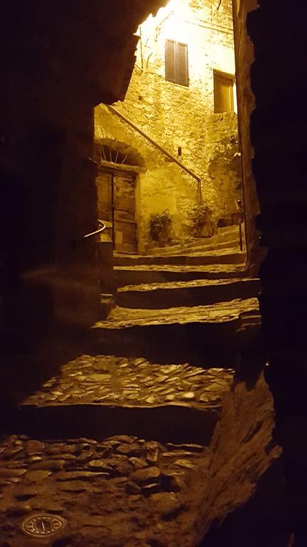 Vila Casa Luna Apricale Exteriér fotografie